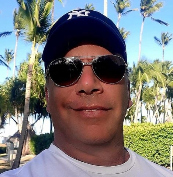 Meet your Posher, Sergio - Picture 1 of 1